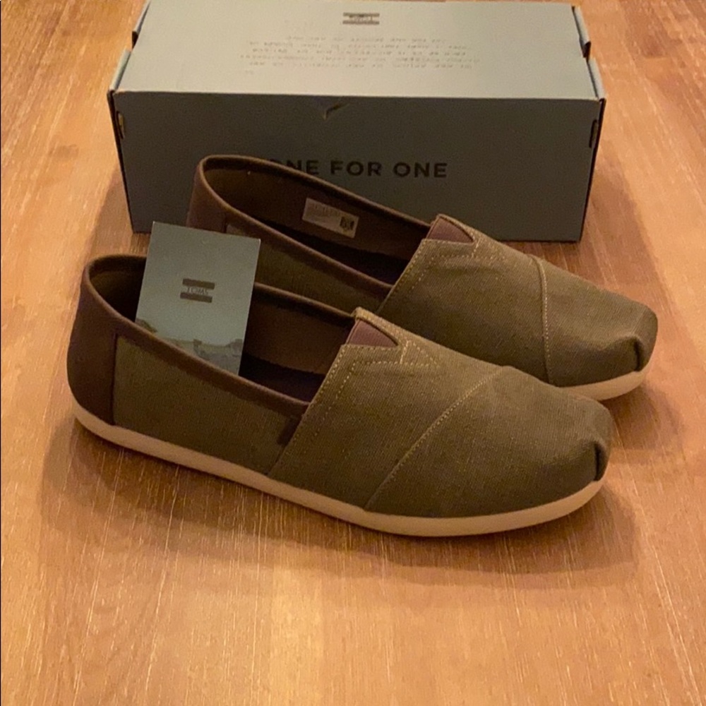 Toms green and brown leather slip on